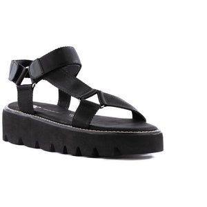 BC Eye On The Prize Sandal